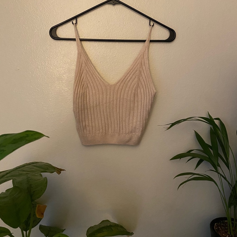 Cream crop top